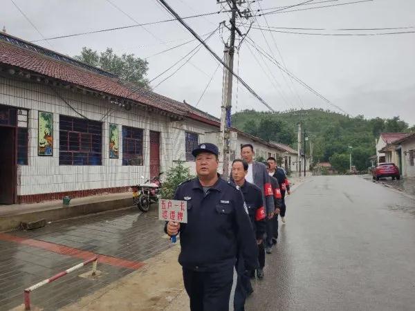 “传牌式”巡防！宁夏泾源县惠台警务室：“平安守护”深入民心